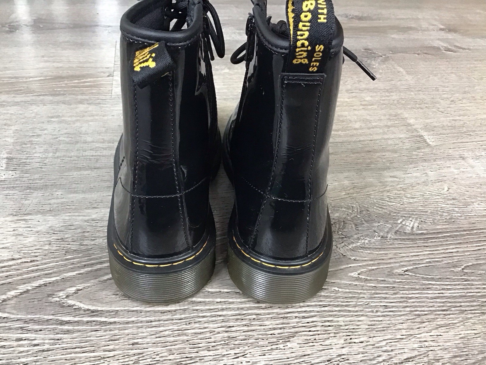 Dr. Martens Doc Boots Womens 7 Combat 1460Y Black Patent Leather Zipper Lace thumbnail 3