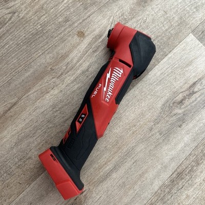 Milwaukee M18 FMT Fuel 18V kabelloses bürstenloses Multitool - nur Gehäuse