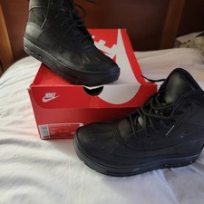 Nike, KIDS 5.5 Woodside 2 Leather Boot, Black Never Worn