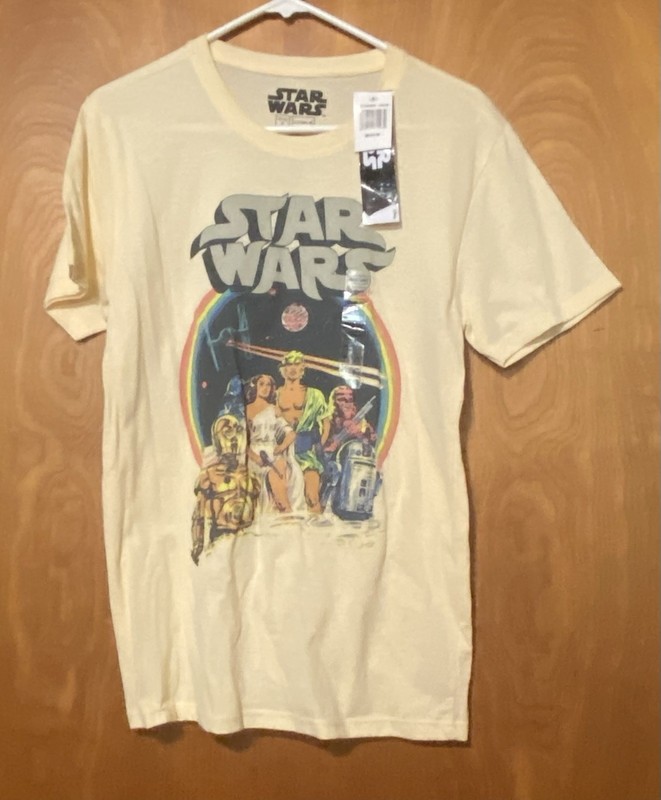 NWT Star Wars Disney Cream Retro Style Adult M T Shirt Skywalker Leia R2D2 C3PO