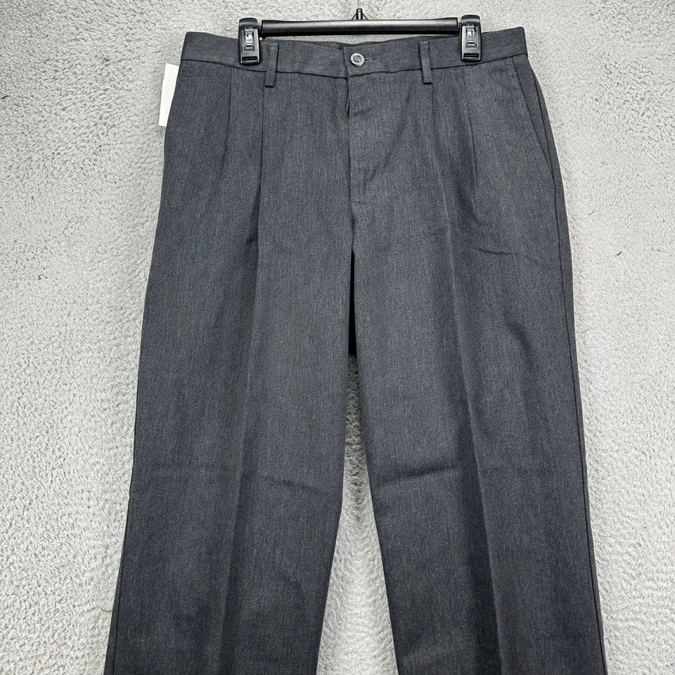 Pantalones Dockers Signature Caqui Para Hombres 33X32 Gris Plisado Recto Chino Clásico NUEVO Foto 3 de 4