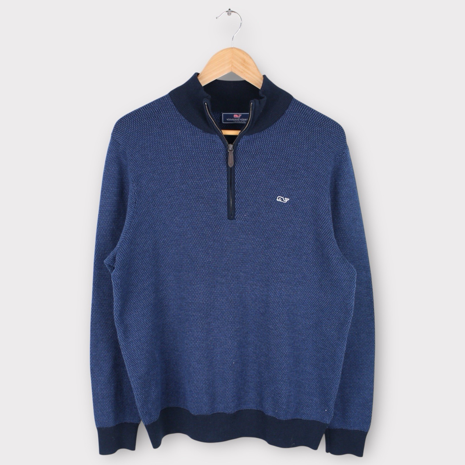 Vineyard Vines Men’s Quarter Zip Sweater Blue Whale Logo Size M