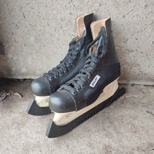 Bauer Triumph 22 Black Lace Up Ice Hockey Skates • UK 9 10⅔ 272mm 
