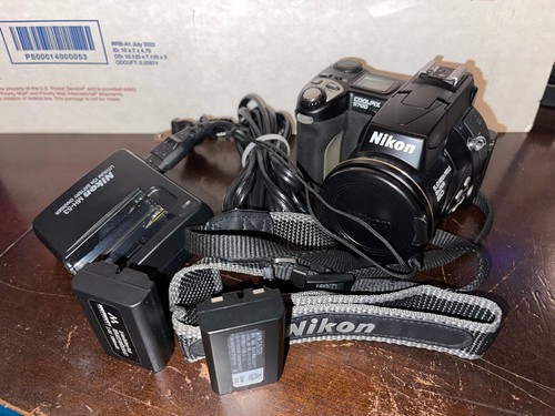 Nikon COOLPIX 5700 5.0 Mega Pixels 8x Zoom Digital Camera / 2-Battery & Charger - Picture 9 of 10