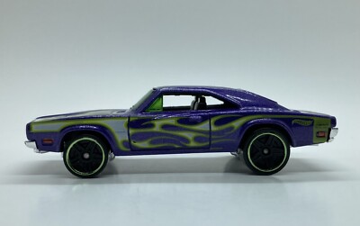 Hot Wheels '68 Dodge Charger 500 Purple Green Flames Loose | eBay
