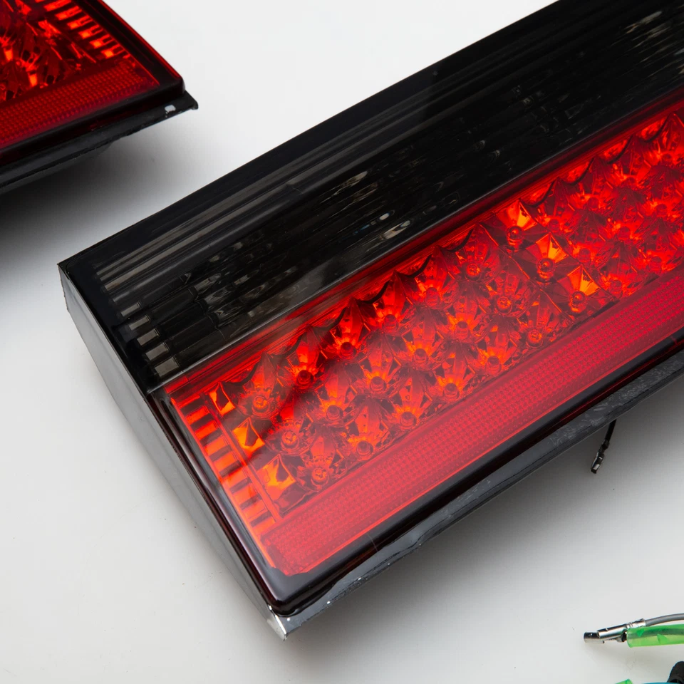 JUEGO DE PARES DE LUCES TRASERAS AHUMADAS ESTILO MHW TEMPRANAS PARA BMW E30 1988-1991 Foto 4 de 4