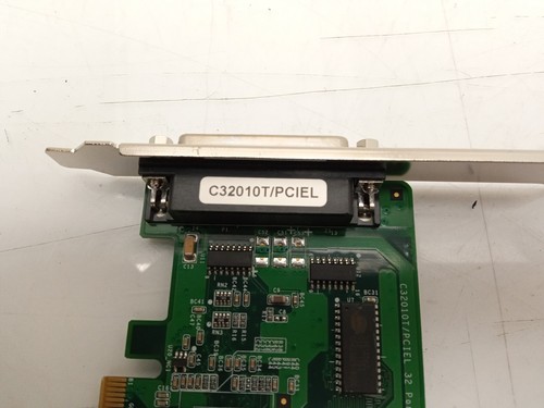 Moxa C32010T/PCIEL 32 port RS-232/422 PCIe Express Card - Afbeelding 4 van 4