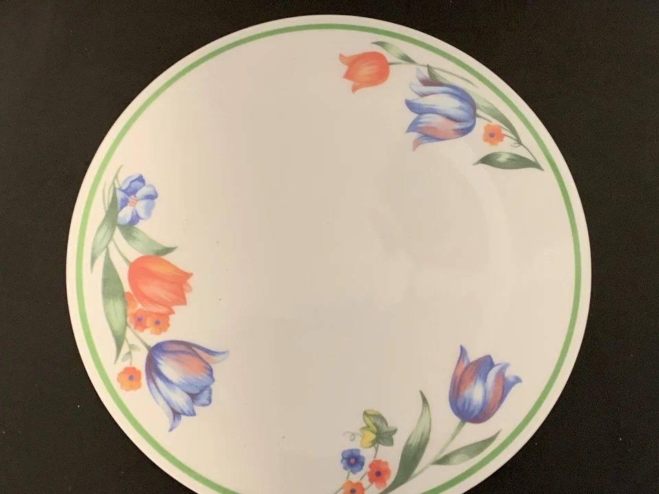 Corelle Fresh Cut Round Melamine Trivet Tulips - Image 3 of 4