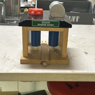Thomas Wooden Vintage Sodor Engine Wash (used)