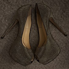 Authentic Giuseppe Zanotti High Heel Peep Toe Pump with Rhinestones Size 37