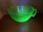 Vtg Uranium Glass Mixing Bowl With Handle & Pour Spout Depression Green Glow 9"