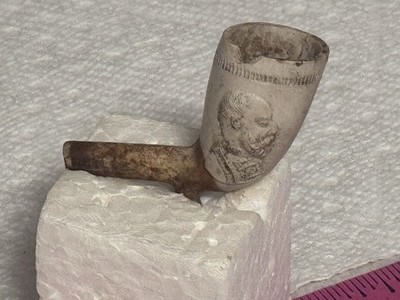 ANTIQUE WHITE CLAY FUR TRADE PIPE QUEEN VICTORIA PRINCE EDWARD DIAMOND JUBILEE