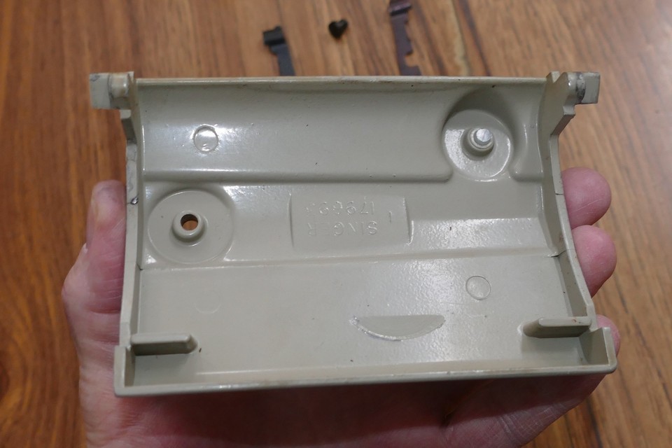 Singer 328k Sewing Machine Parts - Flip Up Lid/Spool Holder Cam Cover ...