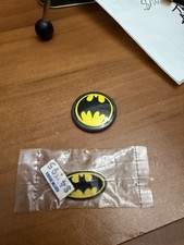 Batman Bat Signal Logo Vintage Pin 1986 DC Comics plus 1