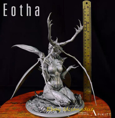Unpainted Resin Model 1/6 Longicorn Girl Madman's Vision Eotha Statue In Stock