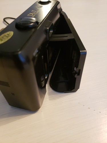 Fuji DL-7 Film Camera Drop in Loading Black Portable Point & Shoot 35mm Lens  - Picture 10 of 14