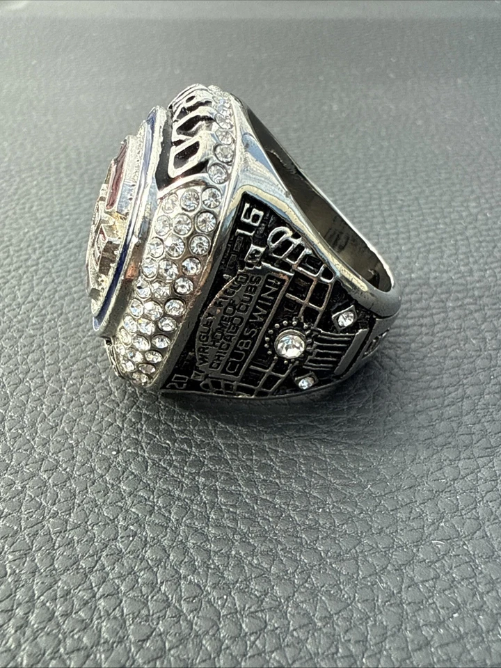 2016 World Champion Cubs Ring - Image 2 of 4
