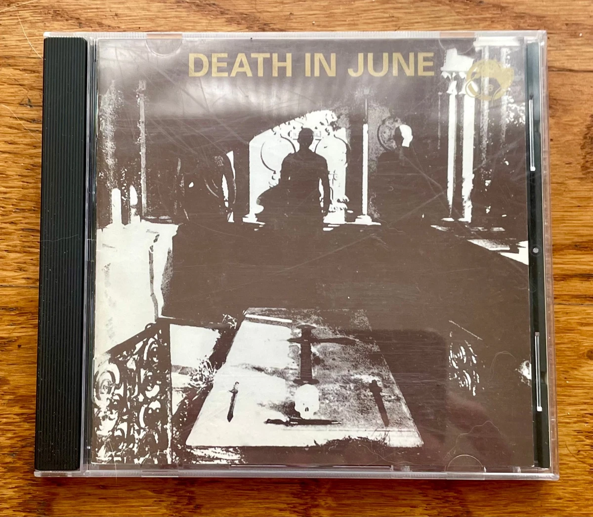 【直筆サイン入り】 DEATH IN JUNE / DISCRIMINATE DEATH IN JUNE - Discriminate (1981-97) - Amazon.com Music