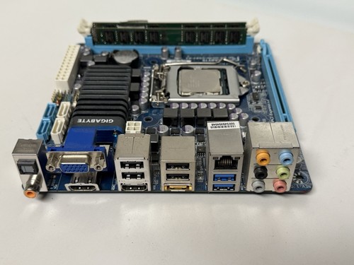GIGABYTE GA-H67N-USB3-B3 SOCKEL 1155 + i5-2500K CPU + 4GB + I/O Blende + Kühler - Bild 2 von 5