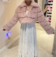 Women  s Plush Jacket   Stylish, Warm, and Versatile 80 Off