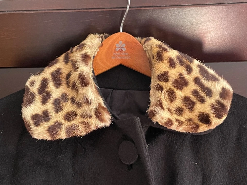 Vintage Ladies Black Wool Swing Coat Fur Collar 3/4 Sleeve Full Length c 1950s - Image 3 of 4