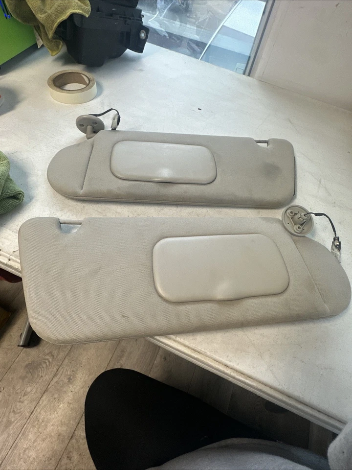 Buick Rendezvous 2007 - Visera bronceada izquierda derecha parasoles extensibles Foto 4 de 4