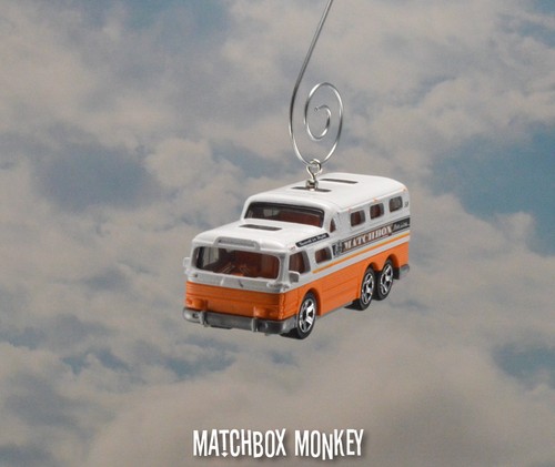 GMC Scenic Cruiser Bus Greyhound Cross Country Custom Christmas Ornament Adorno - Picture 2 of 11