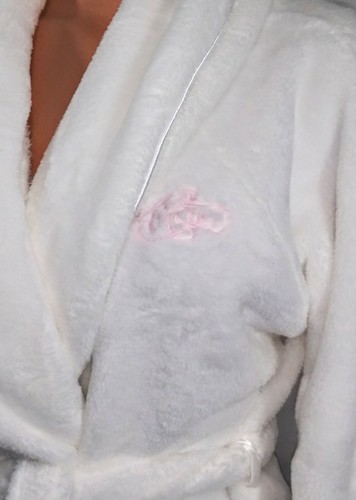 Victorias Secret ANGEL Cozy Short Robe SUPER SOFT Cream White NWT M / L - Picture 5 of 8