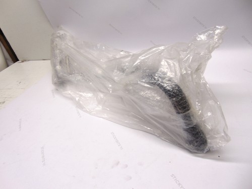 New Genuine Land Rover Discovery Sport 2020> 2.0 Diesel Fuel Filler Neck Pipe - Picture 2 of 6