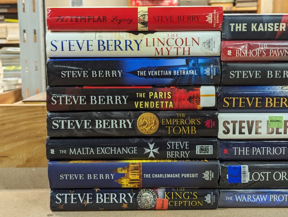 Lot of 16 Books by Steve Berry Hardcover Ballantine Thrillers - Image 2 of 4