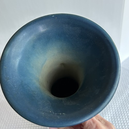 Vintage Roseville Art Pottery ZEPHYR LILY Blue Vase 137-10 Double Handles 1946 - Picture 5 of 8