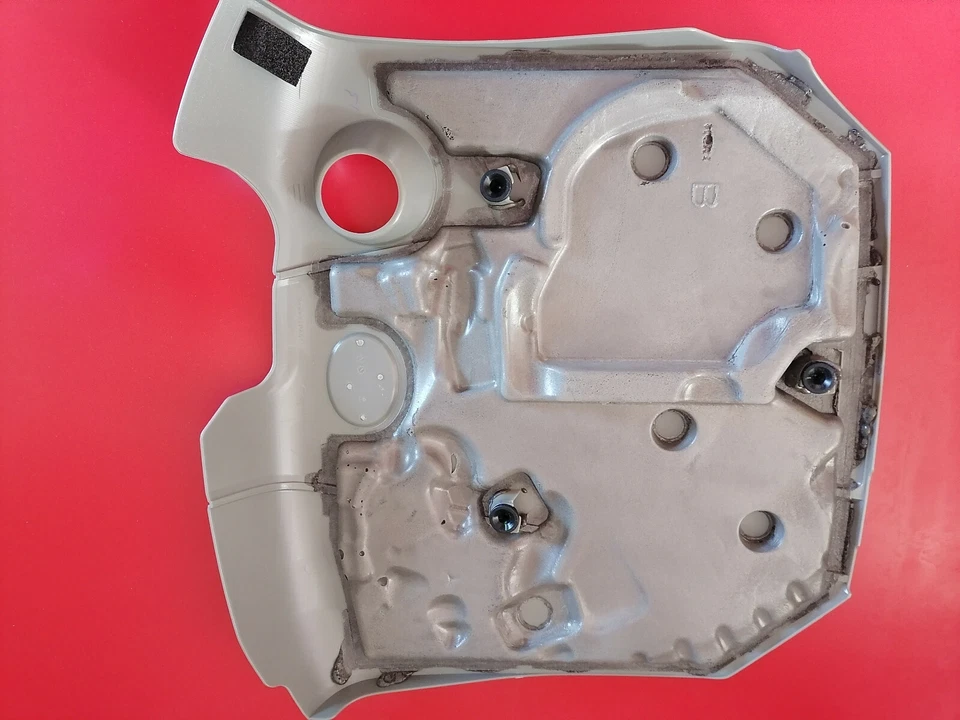 1120931171 NUEVO GENUINO PARA LEXUS GS460/430/350 05-12 Cubierta subconjunto, banco en V Foto 2 de 4