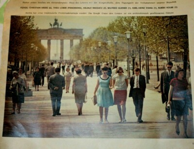 1970 DDR Brandenburger Tor ZK der SED Marstall staatsrat fototeil M17