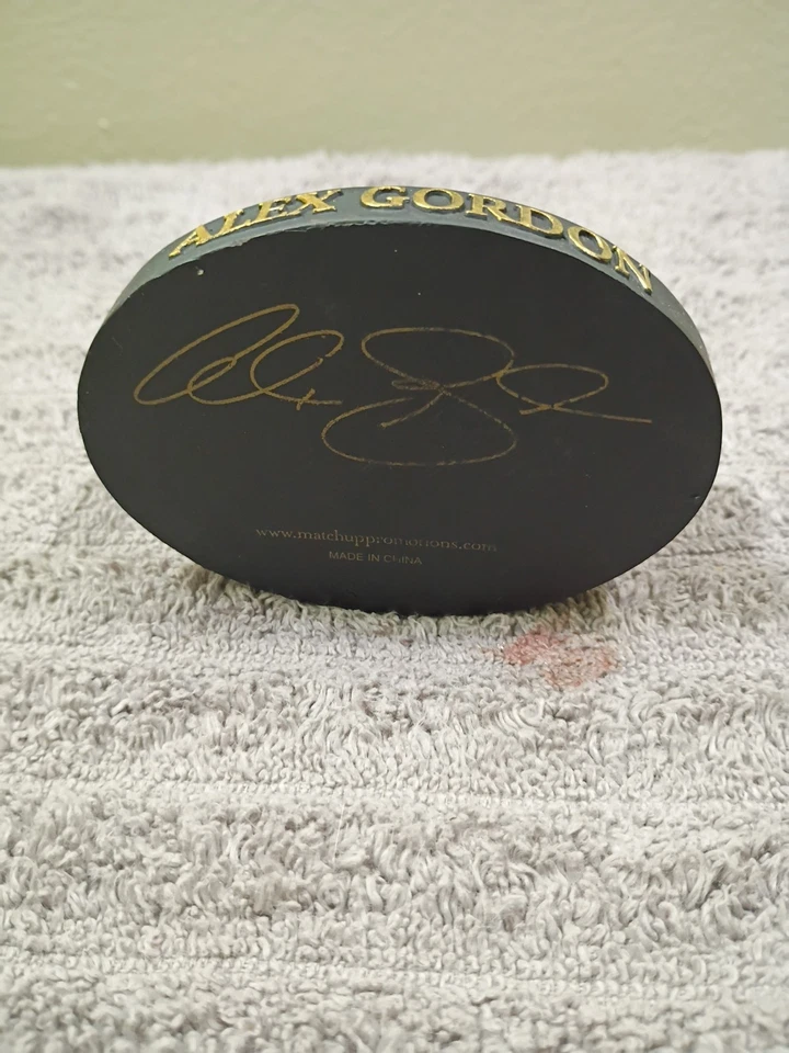 Premio Guante de Oro Alex Gordon Rawling de los Reales de Kansas City Foto 4 de 4