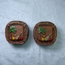 VINTAGE FAUX WOOD PUERTO RICO 2.5" SALT & PEPPER SHAKER SET Log Tropical Novelty