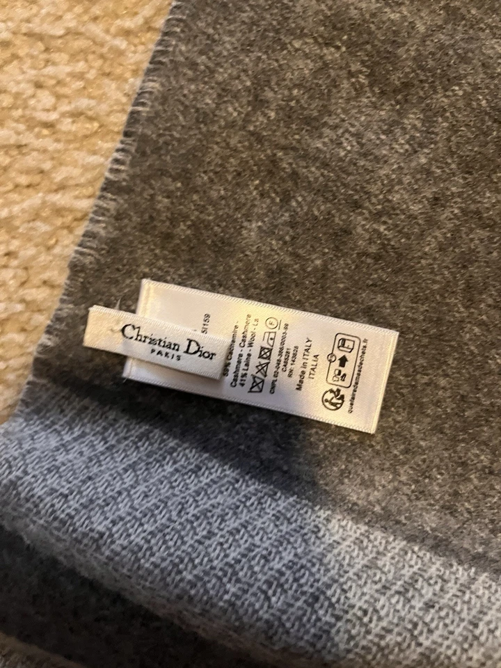 Б/у серый косой кашемировый и шерстяной шарф Christian Dior - Изображение 3 из 3
