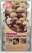 Vintage 1984 Wilton Cookie Maker Viennese Classic Cookie Mold 9-½" × 15-⅝"