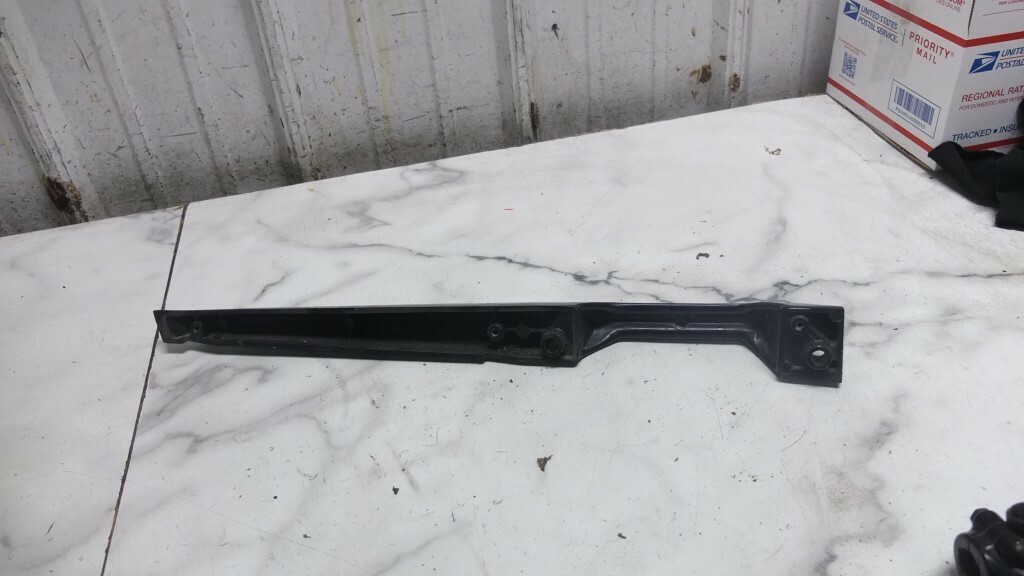 83 Kawasaki ZX 750 GPZ ZX750 A GPZ750 Left rear handle Grab Bar