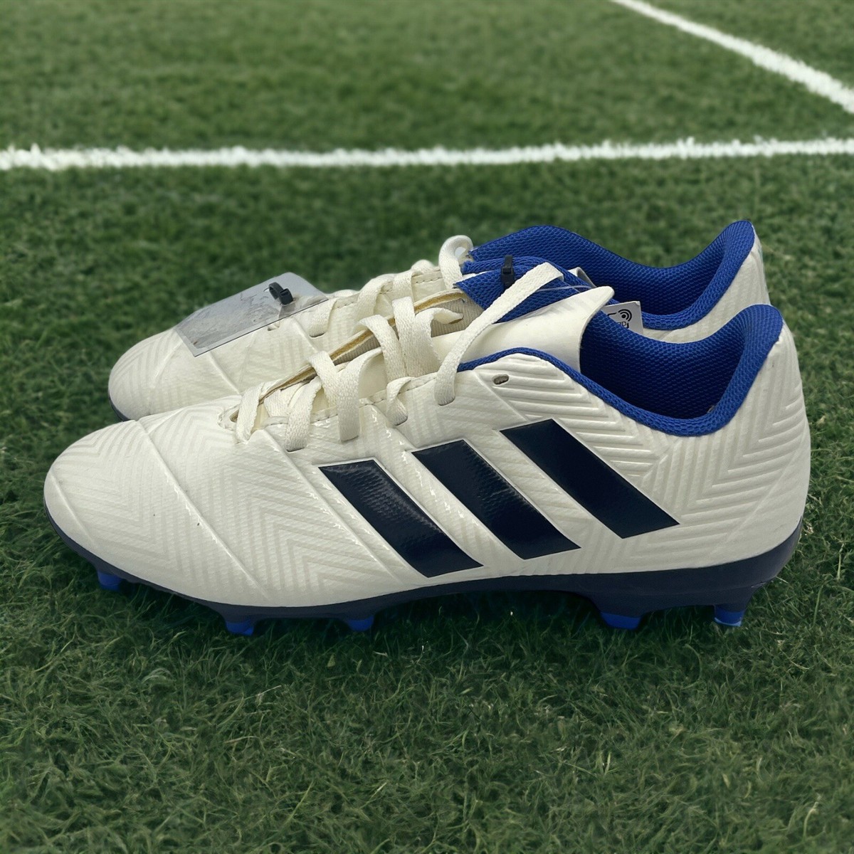 ADIDAS Originals Nemeziz 18.4 FG Soccer Cleats Shoe Womens  display picture 2