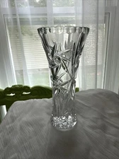 Fine Crystal 6" Pinwheel Vase  Bud Vase in Excellent condition