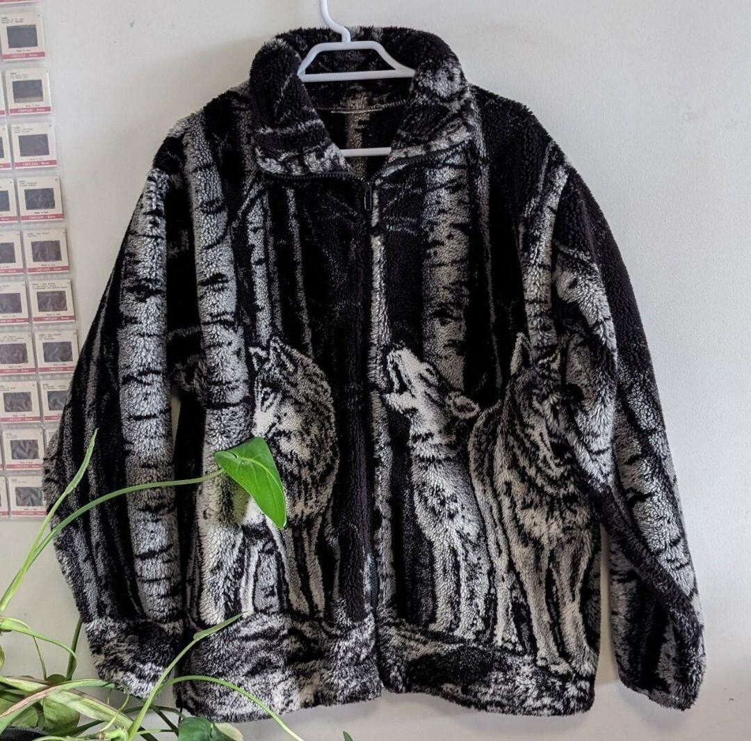 Black Mountain Timber Wolf Ultra Plush Fleece Wolves Jacket size M