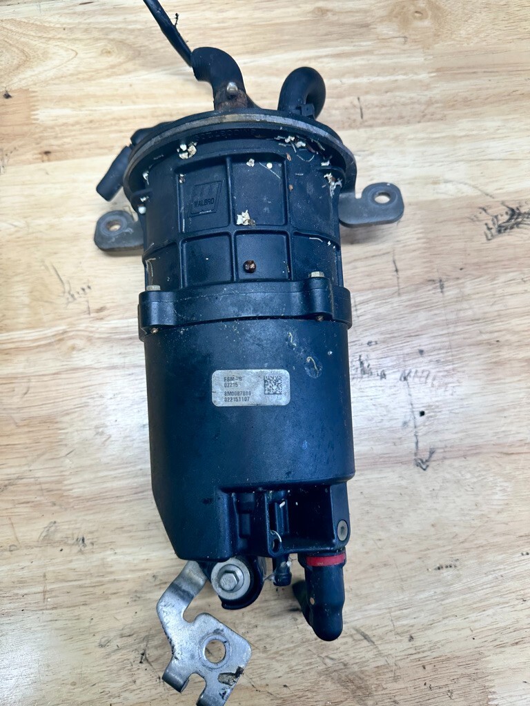 2016 225 Verado L6 Fuel Supply Module FSM 8M0161584 SS