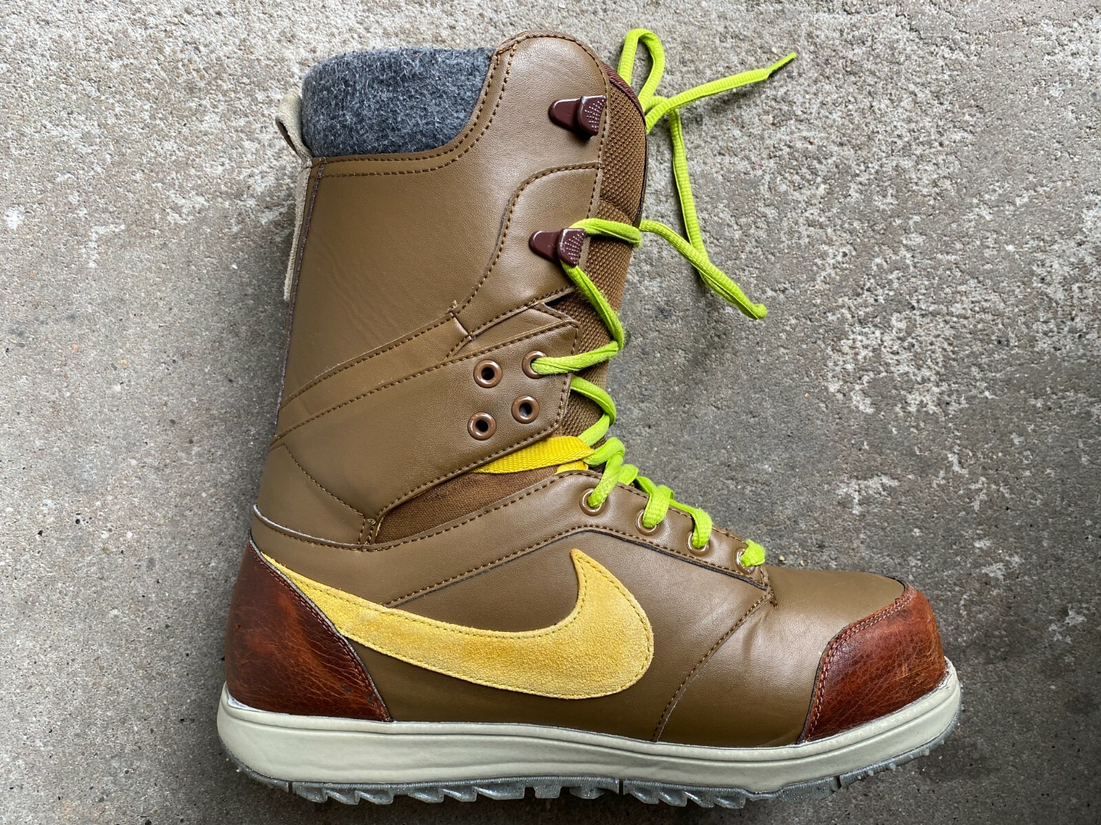 nike danny kass snowboard boots