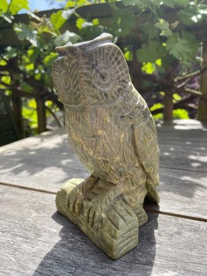 Handgeschnitzte Speckstein Weise Eule Skulptur Figur Vogel Ornament - 15 cm hoch