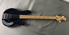 MUSICMAN STINGRAY / Electric Bass Guitar w/ Original HC made in 1988 USA