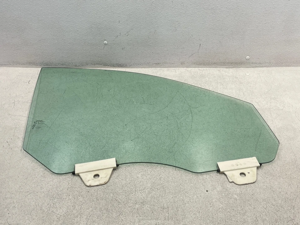 14 15 16 17 18 Dodge Durango Puerta de paso delantera derecha Ventana Panel de vidrio 1622 OEM Foto 3 de 4