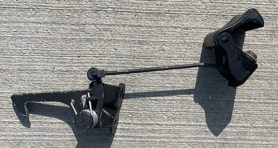 Lexus LS400 1990-1994 Hood Release Latch Lever Catch Hook OEM 53550-50010 - Image 2 of 4