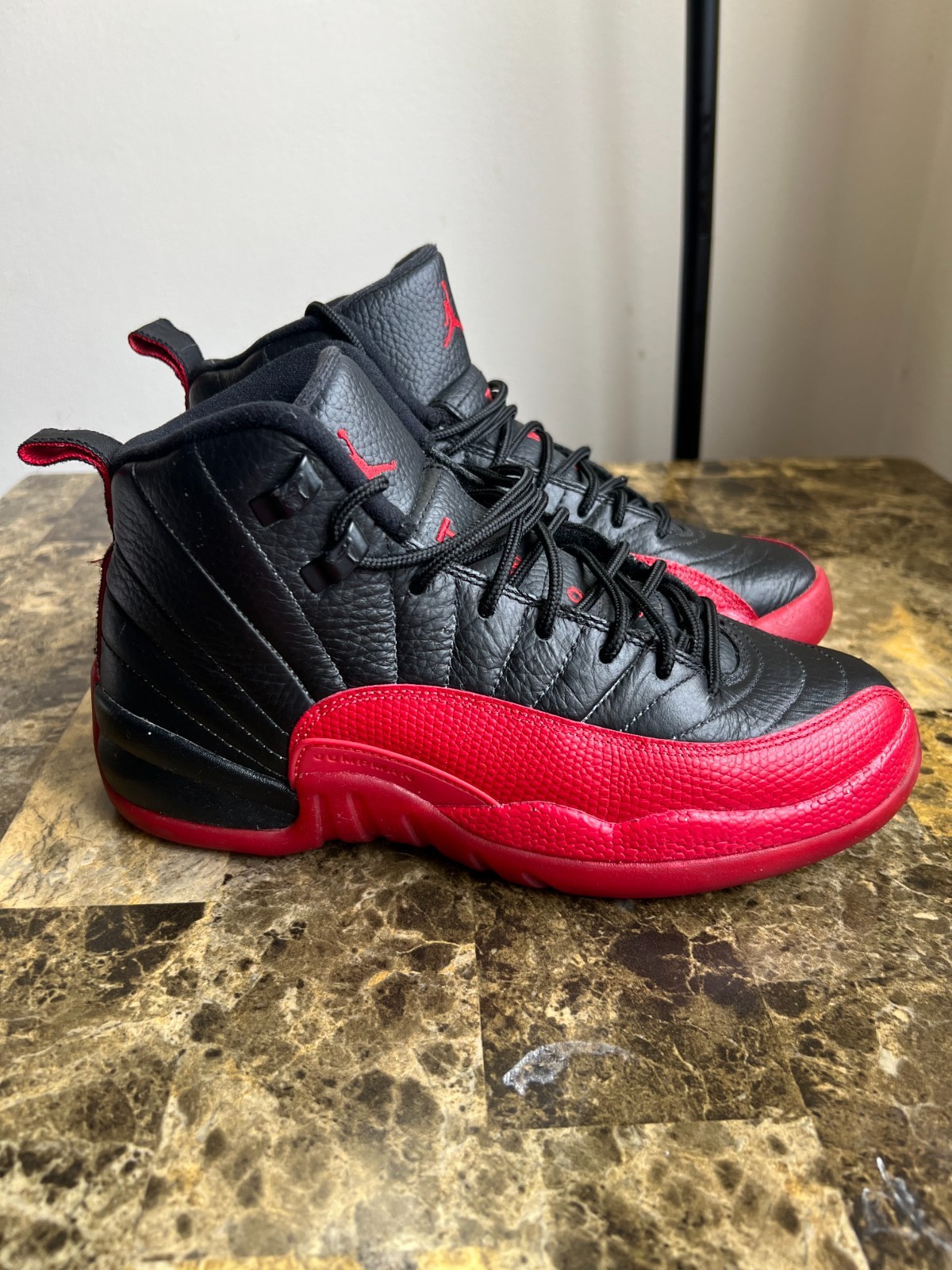 Nike Air Jordan 12 Retro Flu Game 2015 GS Size 6Y   (153265-0020)