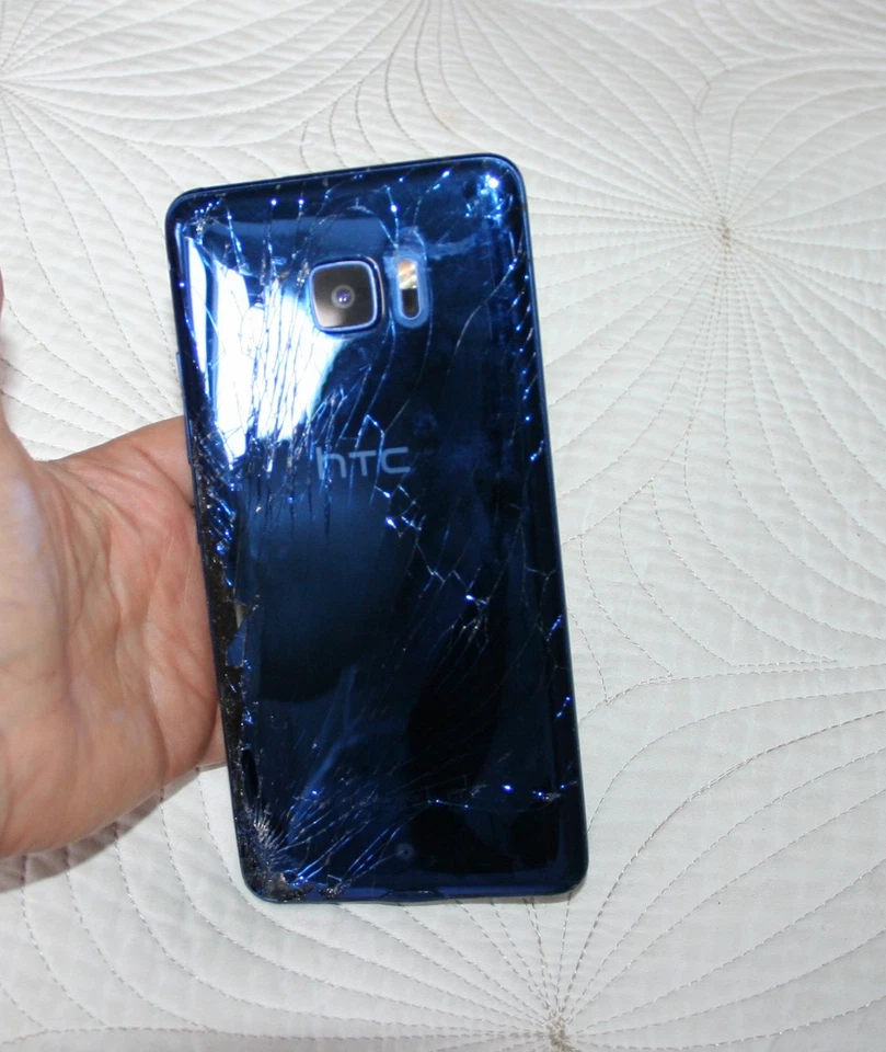 HTC U Ultra 64GB Sapphire Blue 2PZF200 Smartphone Used Faulty Spare Repair - Image 4 of 4