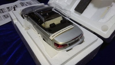 1/18 BMW 3 Series 335i Convertible E93 N54 6-Cylinder Kyosho